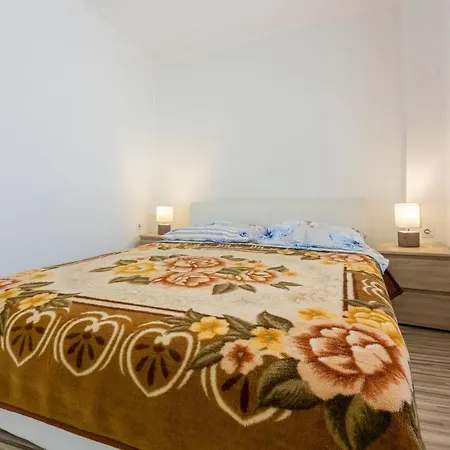 House Ruzica Σπίτι διακοπών Novi Vinodolski
